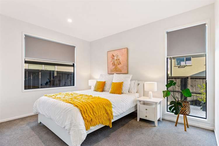 5 Canoe Lane Riverhead_12