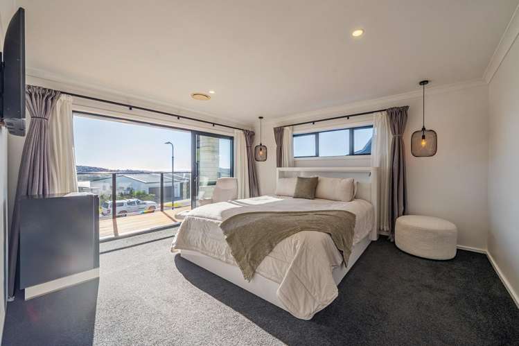 111 Queen Charlotte Drive Aotea_15