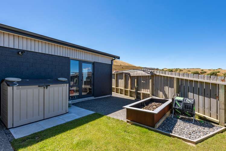 96 Cedarwood Street Woodridge_30