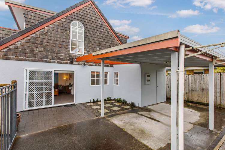 450b West Coast Road Glen Eden_12