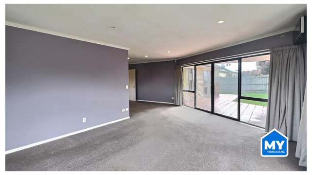 215 Frimley Oaks Frimley_4