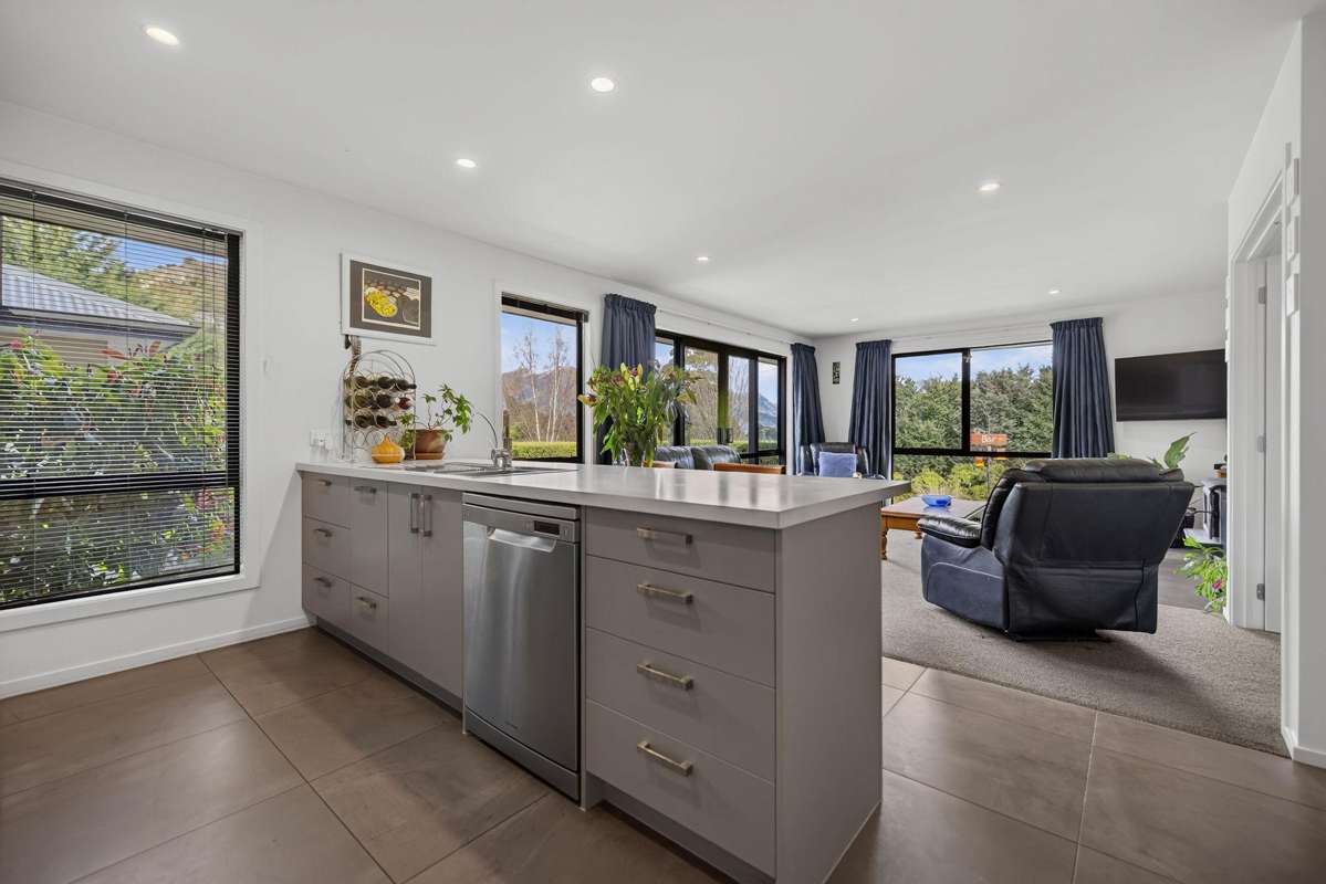10 Cove Lane_3