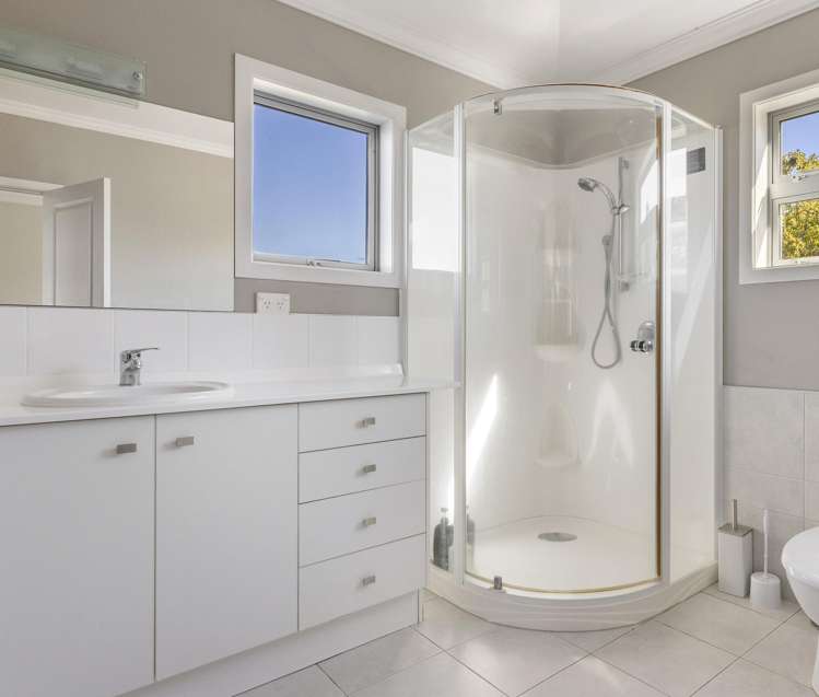 10 Wakeman Road Acacia Bay_25