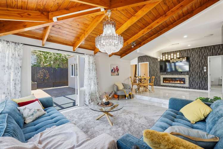 2/135 Bucklands Beach Road Bucklands Beach_1