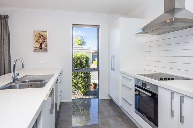 5 Kennedy Lane Hamilton East_6