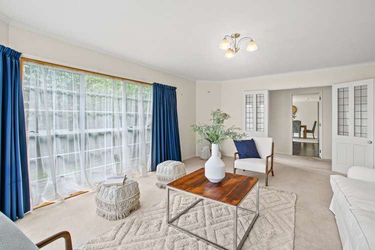 7 Kinross Drive Merrilands_10