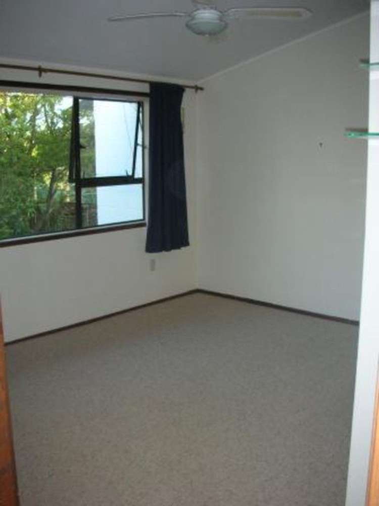 2/126 Island Bay Road Beach Haven_6