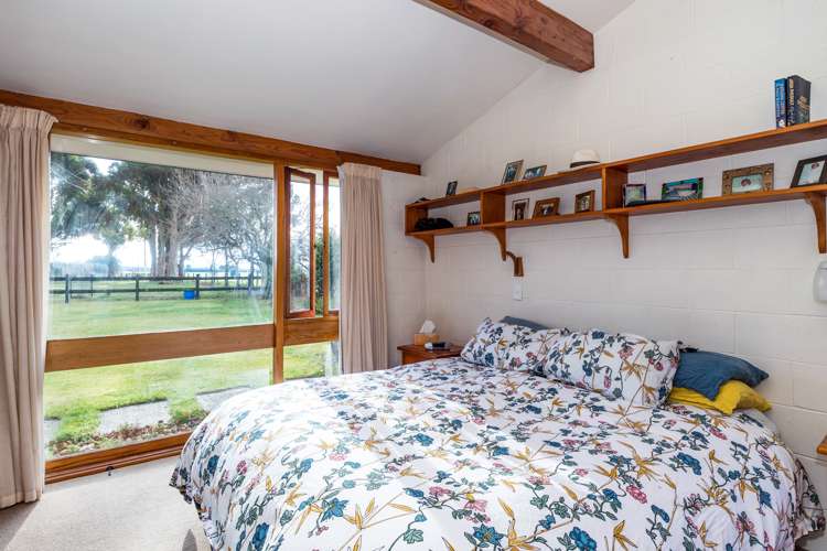 205 Barton Road Fairview_11