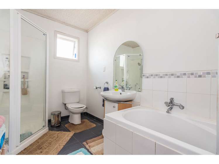 7 Clayburn Road Glen Eden_11