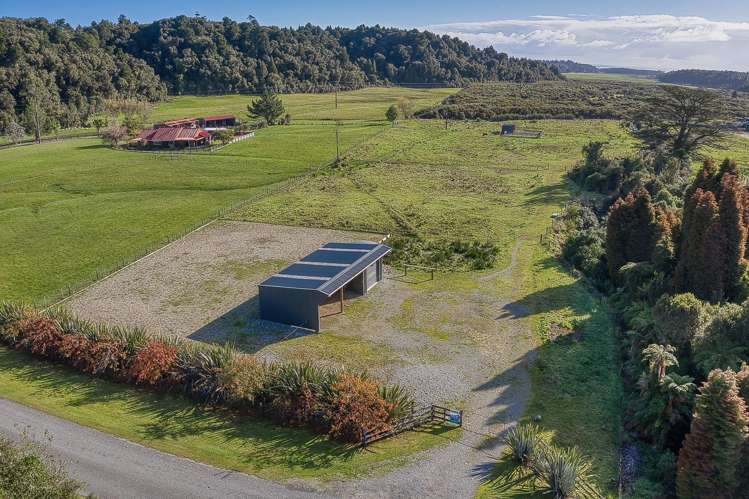 239 Blue Spur Road_0