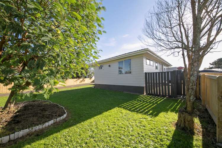 44 Sunlands Drive Manurewa_12