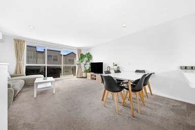 9/70A Barrack Road_4
