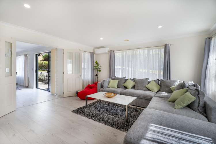 42 Tongariro Drive Aotea_14