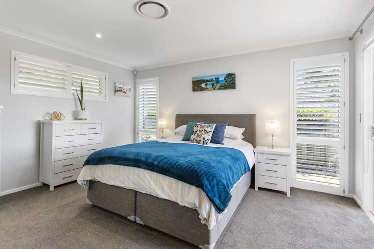 50 Beachwood Drive Hatfields Beach_16