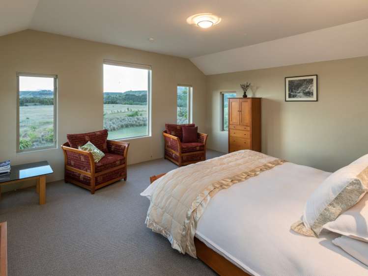 3396 Luggate-Cromwell Road Queensberry_13