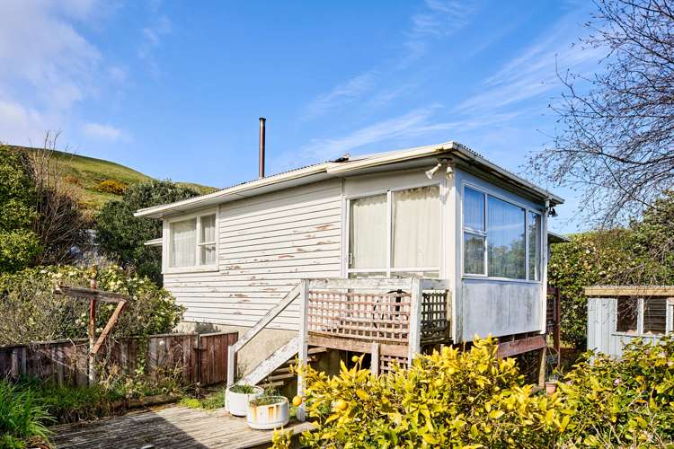 6 Marne Grove Waitangirua_13