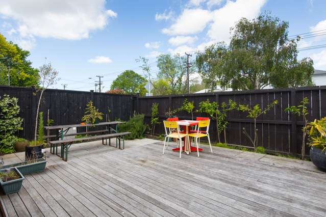2/41 Empire Road Epsom_1