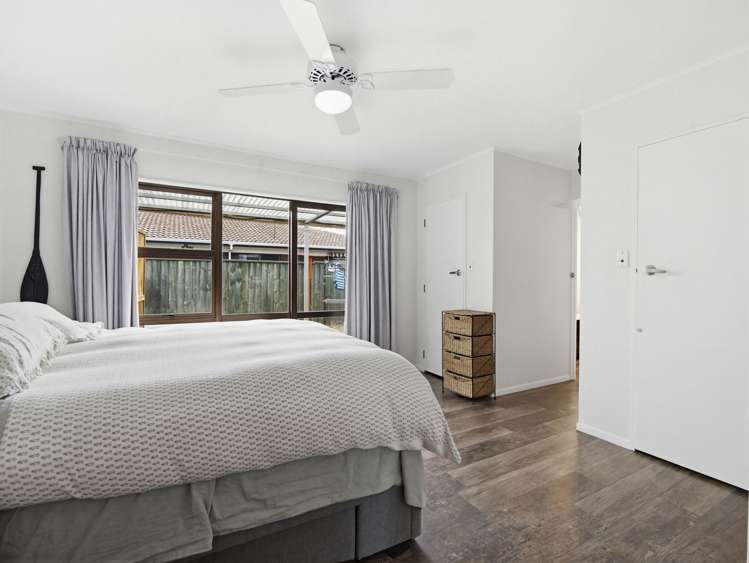 32a Holland Street Glenholme_11