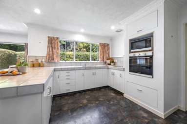15 Ludecke Place_4