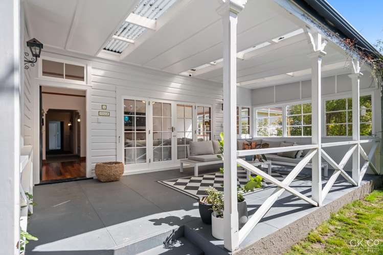 2 Barton Road Heretaunga_17