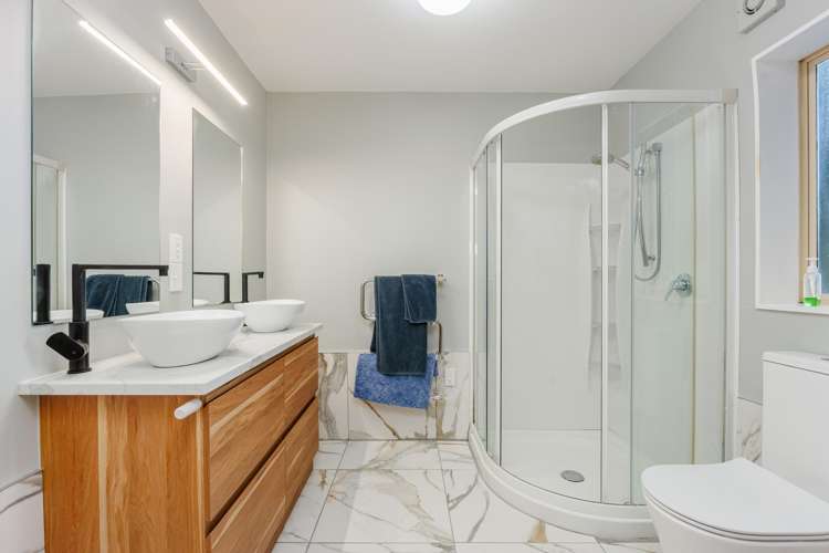 1391 Whangaparaoa Road Army Bay_21