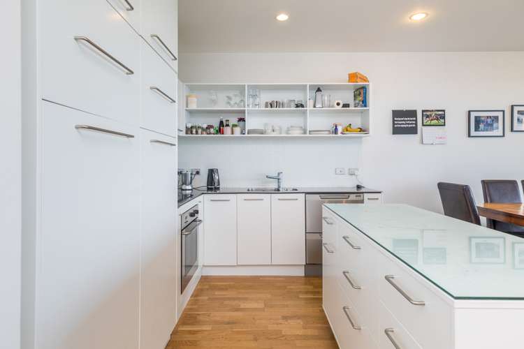 1501/18 Beach Road Auckland Central_10