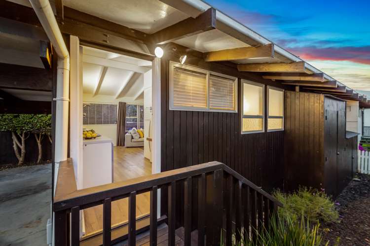 1/2 Finlow Drive Te Atatu South_14