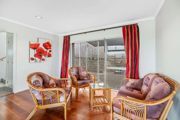 63 Chesterfield Way Orewa_14