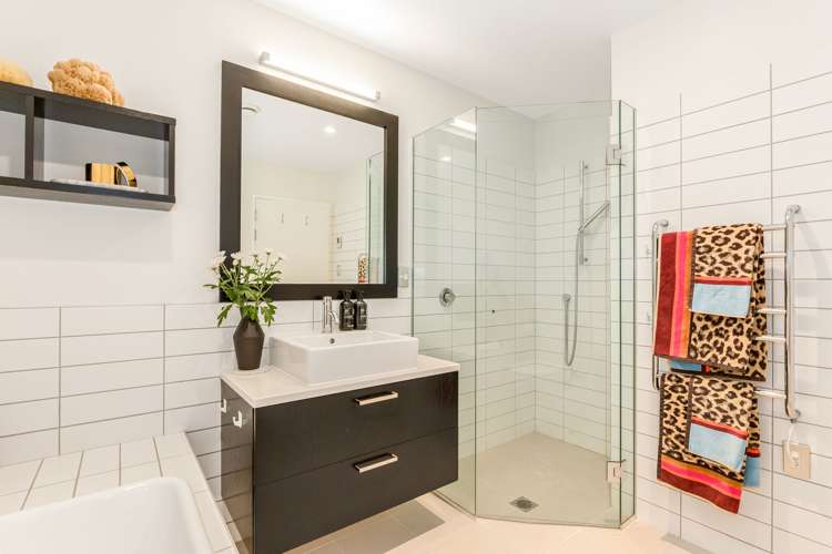 11E/9 Chews Lane Wellington Central_16