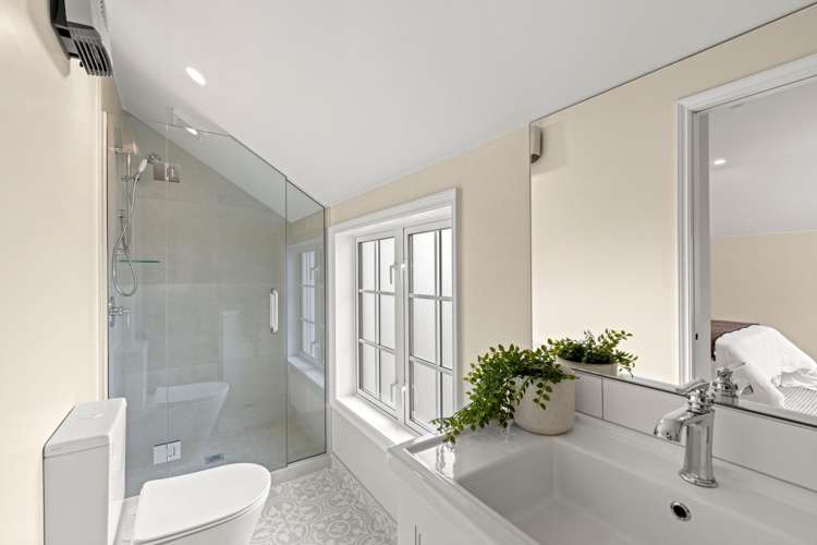 2/44 Cleveland Street Edgeware_12