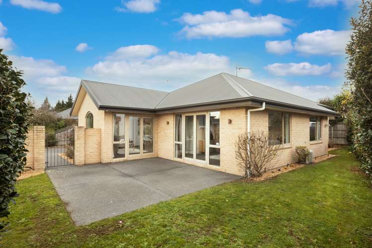 6 Len Hale Place Parklands_13