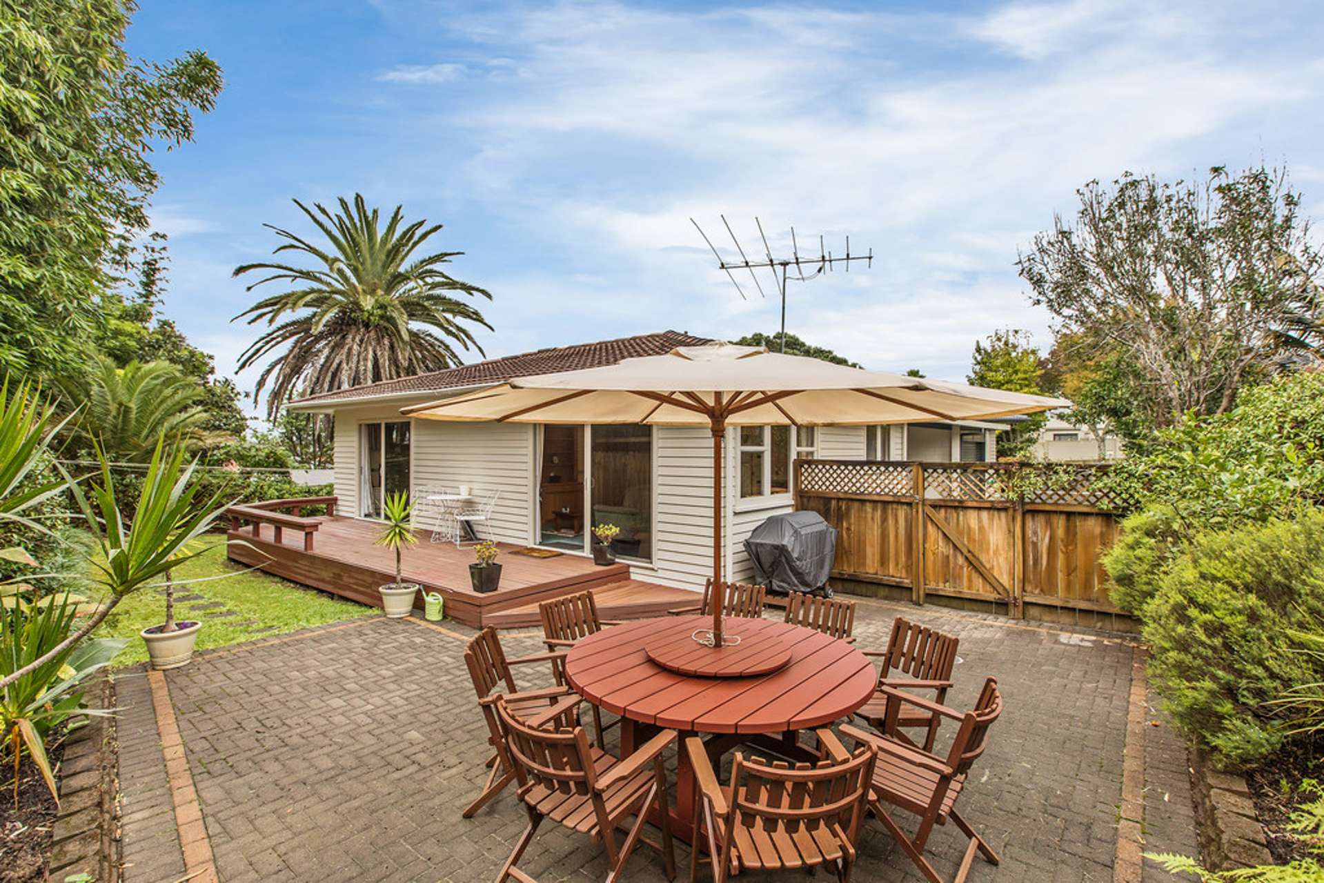 8b Borrowdace Avenue Botany Downs_0