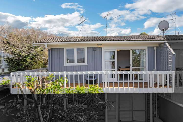 4/5 Strong Street Saint Johns_13