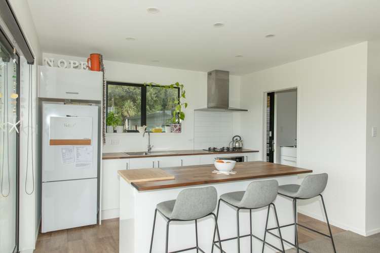 212 Utopia Road Westport_1