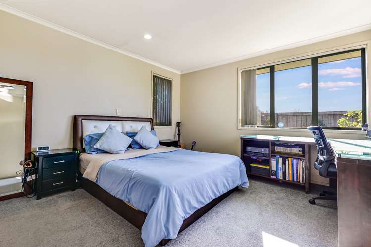 19 Nobleman Place Hamilton East_11