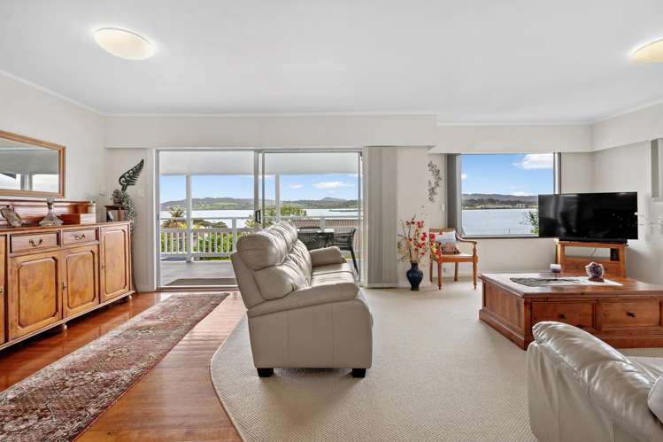 10 Johnson Street Onerahi_4