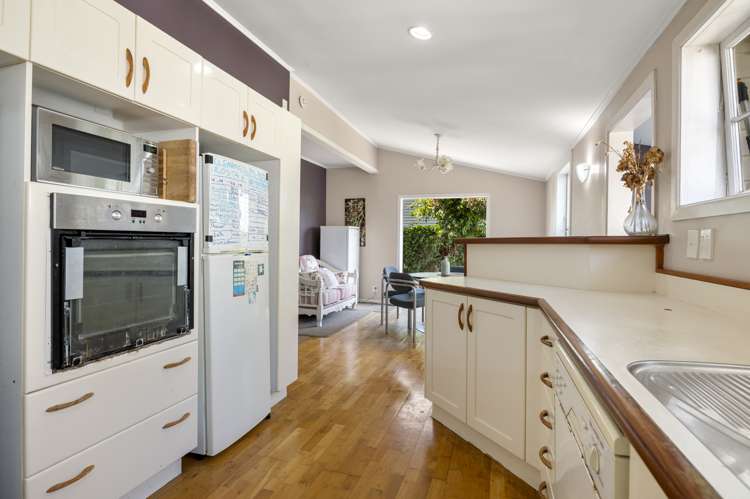 82 The Drive Epsom_9
