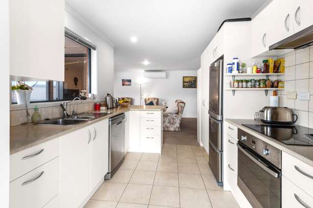 16 Maxwell Place Kamo_4