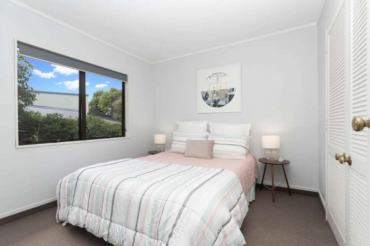 8 Kingshaven Close Mount Roskill_18