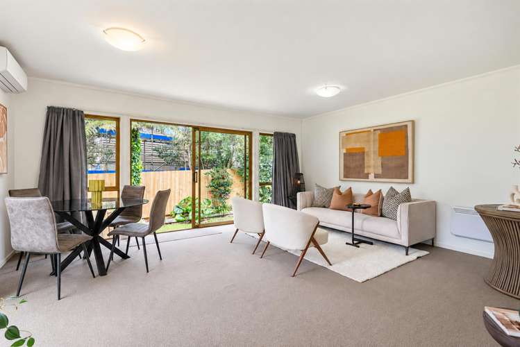 2/17 Paris Place Birkenhead_1