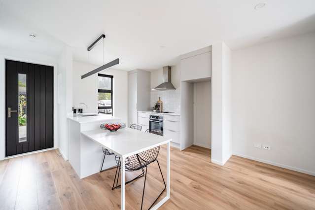 4/11 Lees grove Wainuiomata_3