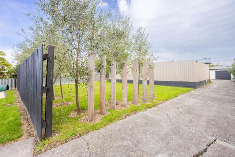 1 Elliott Crescent Havelock North_16