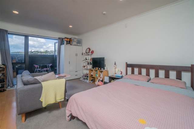 1d/12 Charles Street Mount Eden_2