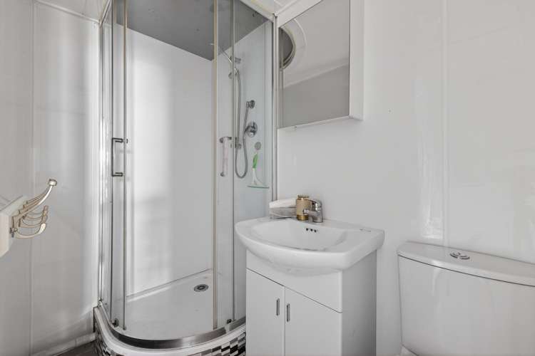 516a Worcester Street Linwood_20