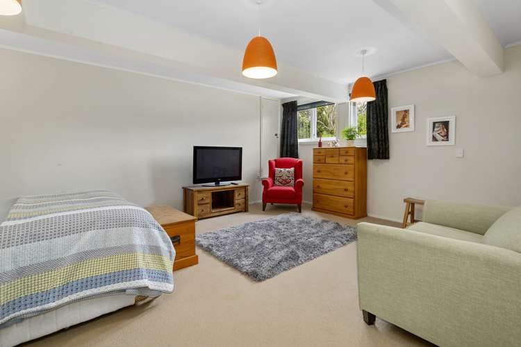 76 Redwood Avenue Tawa_13
