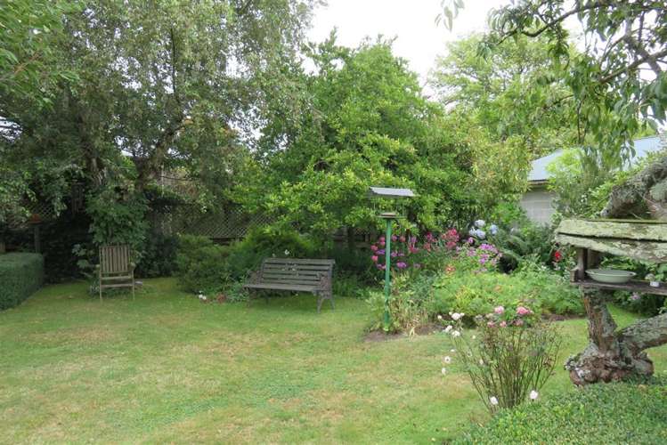 57 Main North Road Geraldine_11