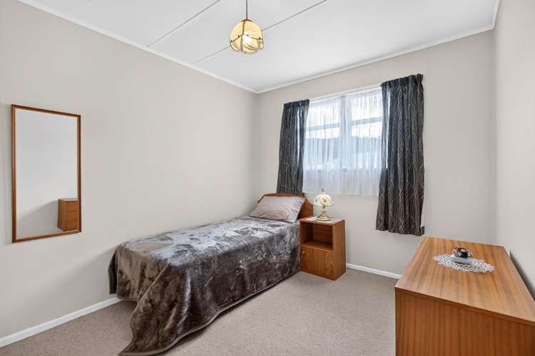 1 Kumeroa Grove Wainuiomata_10