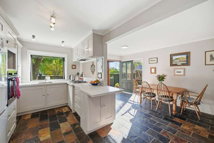 2/32 Albert Road_3