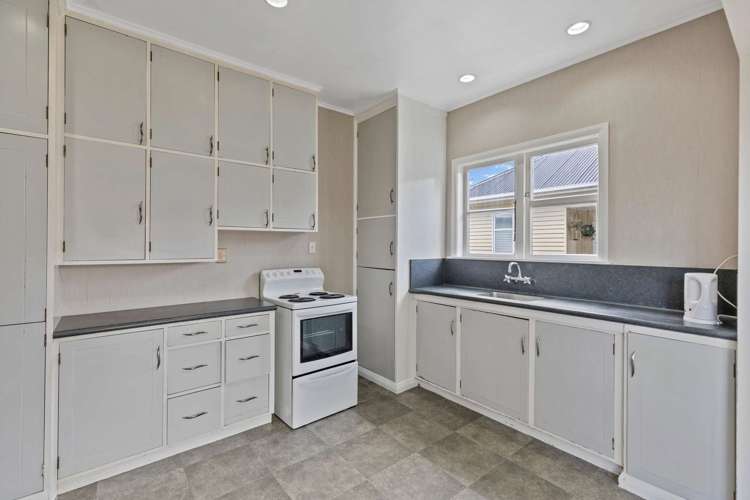 23 Savage Crescent West End_12