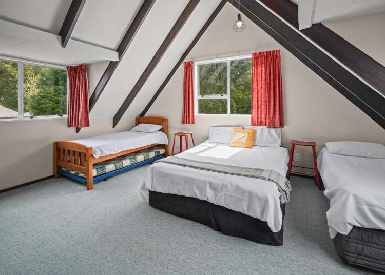 42 Chalet Crescent Hanmer Springs_11